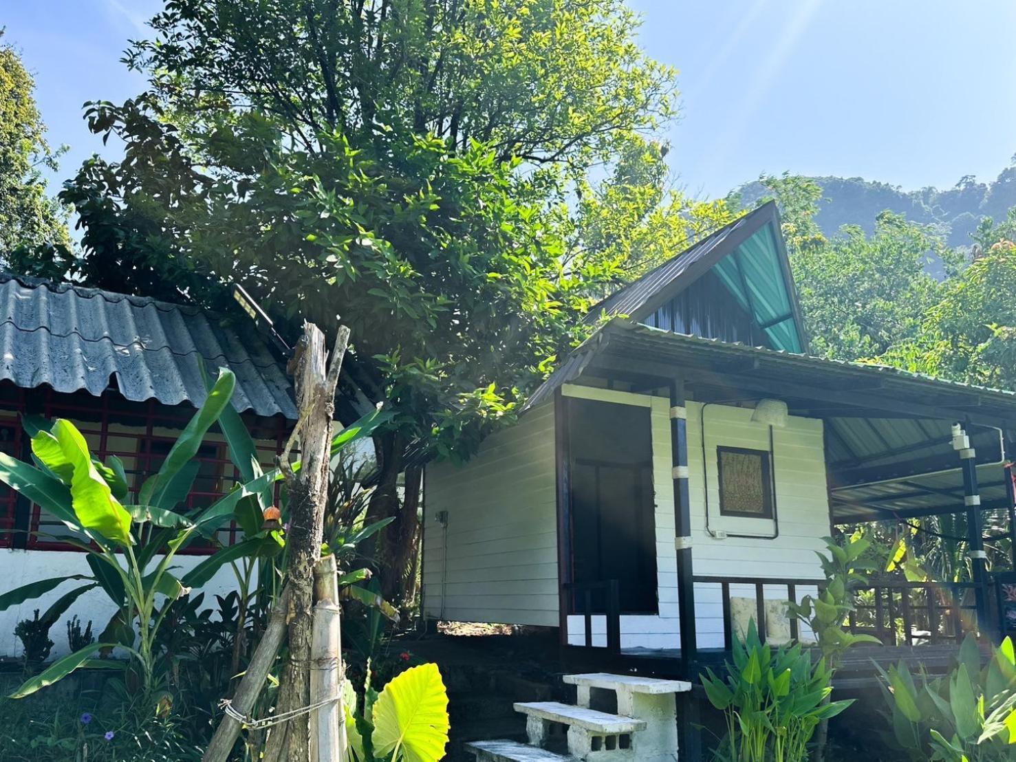 Baan Suanthip Homestay - Aoluek Natural Retreat Ao Luk Buitenkant foto